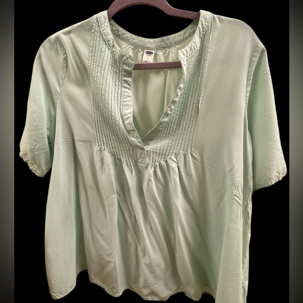 Blouse by Old Navy size large- nwot
